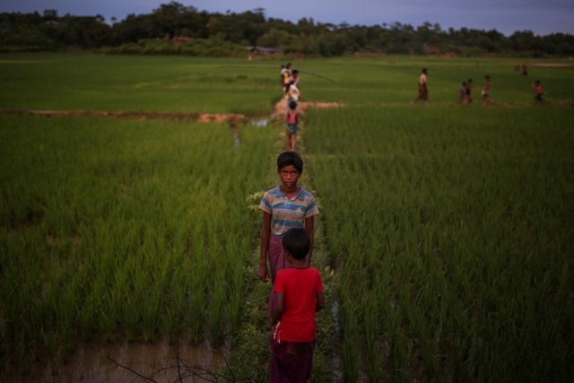 Myanmar'dan kaçmaya çalışan daha binlerce Arakanlı Müslüman var 41