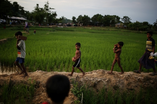 Myanmar'dan kaçmaya çalışan daha binlerce Arakanlı Müslüman var 47