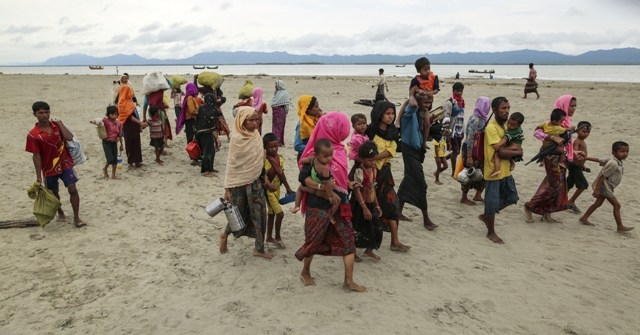 Myanmar'dan kaçmaya çalışan daha binlerce Arakanlı Müslüman var 50