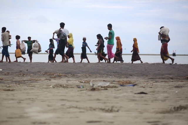 Myanmar'dan kaçmaya çalışan daha binlerce Arakanlı Müslüman var 51
