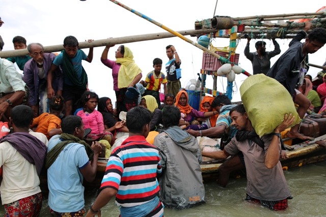Myanmar'dan kaçmaya çalışan daha binlerce Arakanlı Müslüman var 63