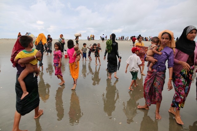 Myanmar'dan kaçmaya çalışan daha binlerce Arakanlı Müslüman var 68