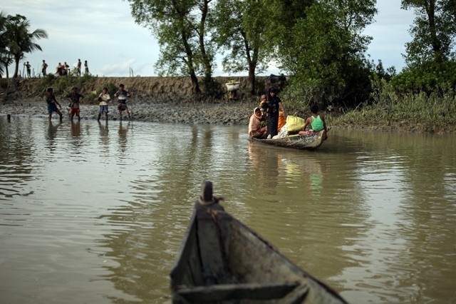 Myanmar'dan kaçmaya çalışan daha binlerce Arakanlı Müslüman var 7