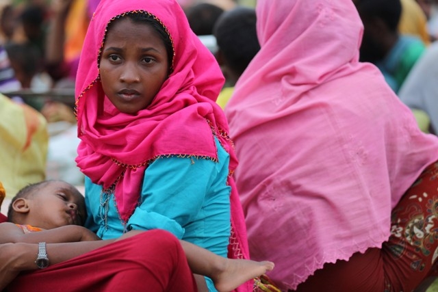 Myanmar'dan kaçmaya çalışan daha binlerce Arakanlı Müslüman var 79