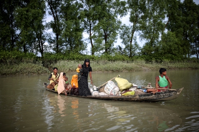 Myanmar'dan kaçmaya çalışan daha binlerce Arakanlı Müslüman var 8