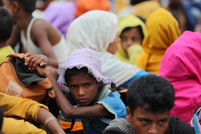 Myanmar'dan kaçmaya çalışan daha binlerce Arakanlı Müslüman var 80