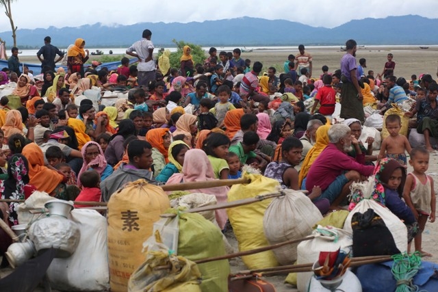Myanmar'dan kaçmaya çalışan daha binlerce Arakanlı Müslüman var 84