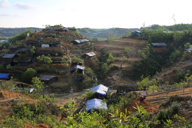Myanmar'dan kaçmaya çalışan daha binlerce Arakanlı Müslüman var 89