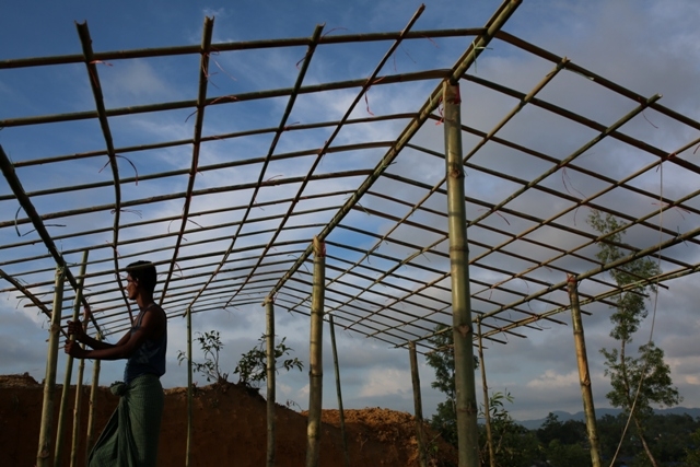 Myanmar'dan kaçmaya çalışan daha binlerce Arakanlı Müslüman var 90
