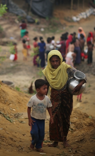 Myanmar'dan kaçmaya çalışan daha binlerce Arakanlı Müslüman var 99