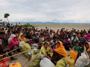 Myanmar'dan kaçmaya çalışan daha binlerce Arakanlı Müslüman var