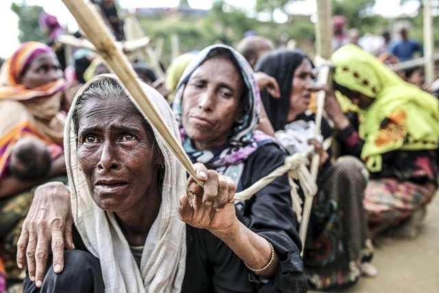 Bangladeş'e sığınan Arakanlı Müslümanların sayısı 480 bine ulaştı 1