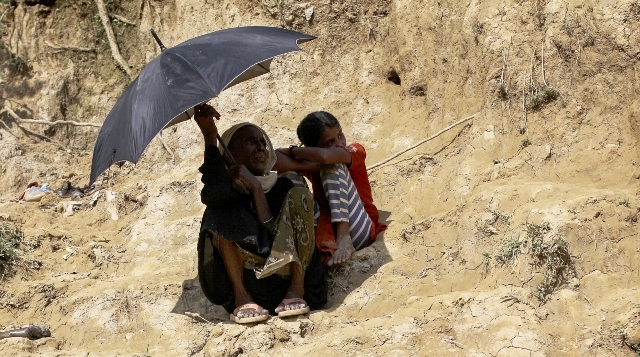 Bangladeş'e sığınan Arakanlı Müslümanların sayısı 480 bine ulaştı 10