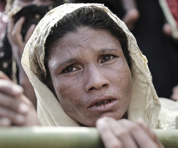 Bangladeş'e sığınan Arakanlı Müslümanların sayısı 480 bine ulaştı 5