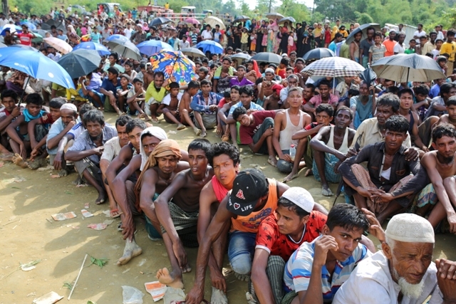 Bangladeş'e sığınan Arakanlı Müslümanların sayısı 480 bine ulaştı 7