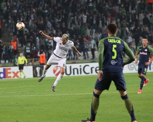 KONYASPOR SALZBURG'A 2-0 YENİLDİ 35
