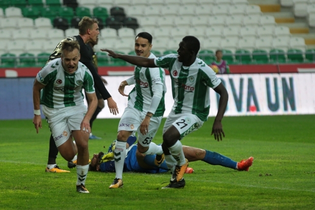 MEHMET ÖZDİLEK'Lİ KONYASPOR İLK MAÇINDA GALİP 10