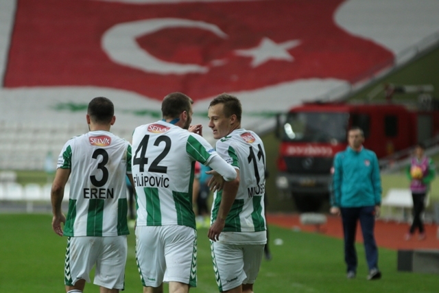 MEHMET ÖZDİLEK'Lİ KONYASPOR İLK MAÇINDA GALİP 13