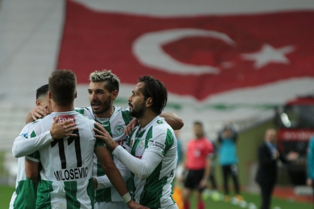 MEHMET ÖZDİLEK'Lİ KONYASPOR İLK MAÇINDA GALİP 14