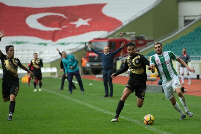 MEHMET ÖZDİLEK'Lİ KONYASPOR İLK MAÇINDA GALİP 18