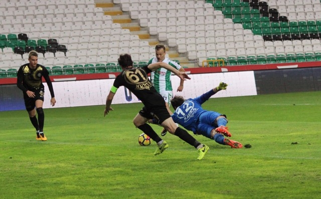 MEHMET ÖZDİLEK'Lİ KONYASPOR İLK MAÇINDA GALİP 38