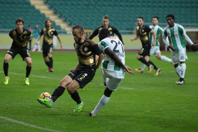 MEHMET ÖZDİLEK'Lİ KONYASPOR İLK MAÇINDA GALİP 7