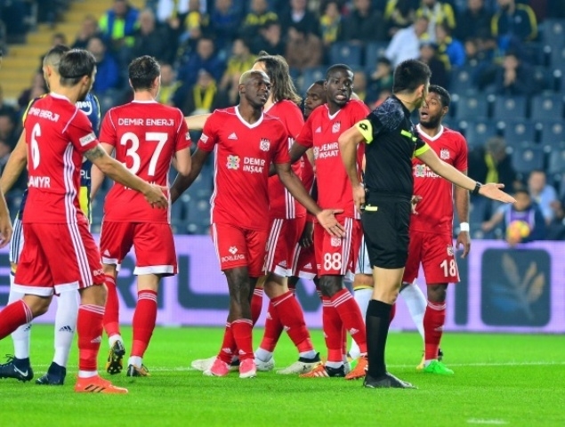 Fenerbahçe Sivasspor Maçından Kareler 1