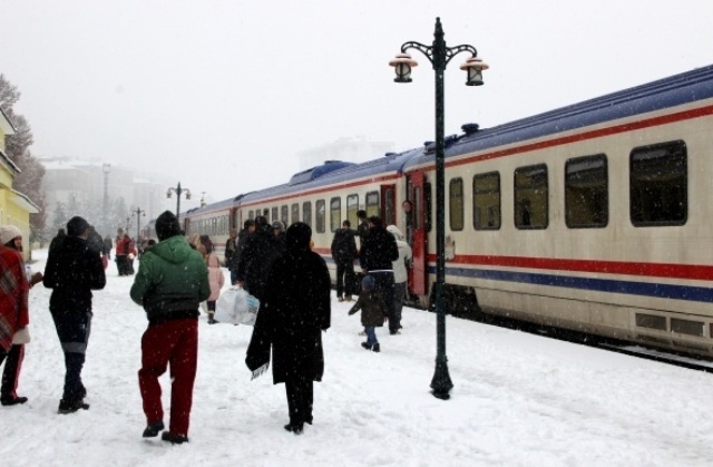 Tren garında muhteşem kar manzarası 2