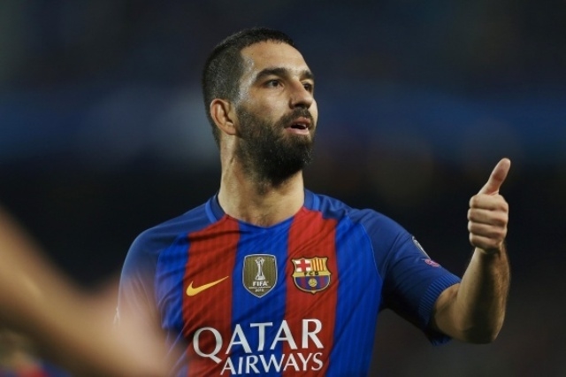 Başakşehir, Arda Turan için özel uçakla Barcelona'da! 4