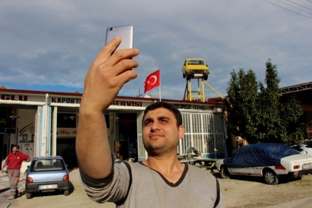 Gören 'uçan araba' sanıyor 4