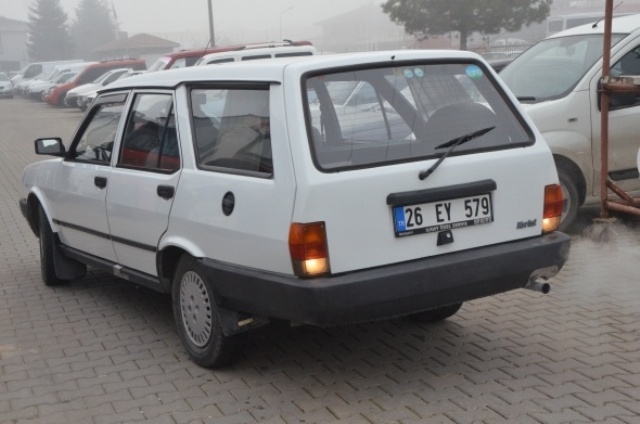 Garajdan çıkmayan otomobil yıllar sonra satılıyor 10