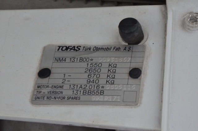 Garajdan çıkmayan otomobil yıllar sonra satılıyor 6