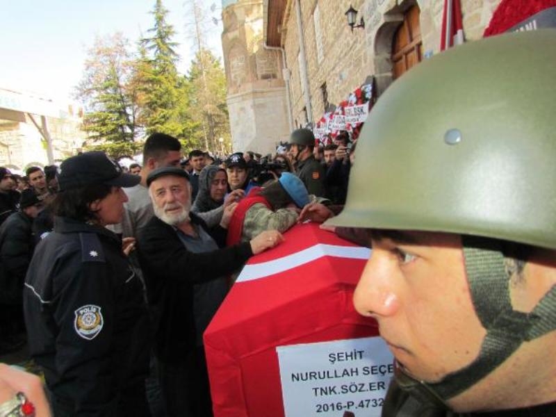 ŞEHİT ER NURULLAH SEÇEN'E SON GÖREV 16