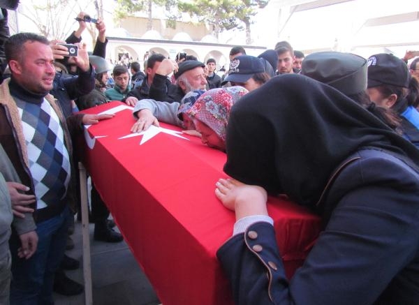 ŞEHİT ER NURULLAH SEÇEN'E SON GÖREV 28