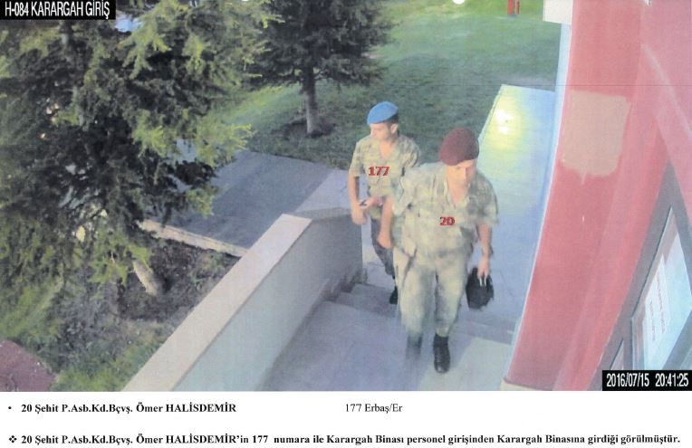 Şehit Halisdemir'in son anları güvenlik kameralarında 6