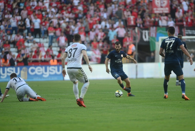 ANTALYASPOR:0- ATİKER KONYASPOR:0 35