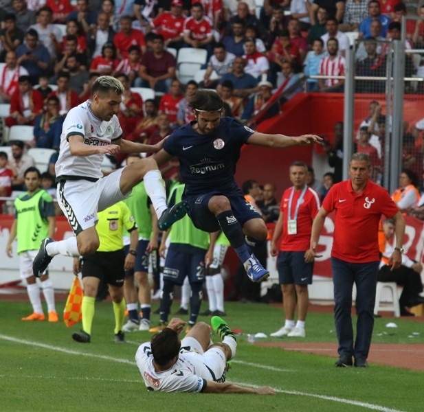 ANTALYASPOR:0- ATİKER KONYASPOR:0 60