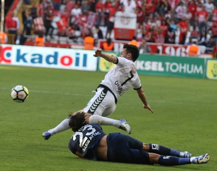 ANTALYASPOR:0- ATİKER KONYASPOR:0 62