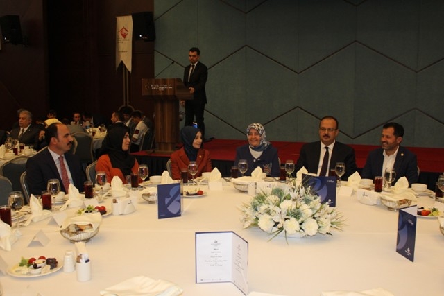 Şehit aileleri ve gaziler iftarda buluştu 10