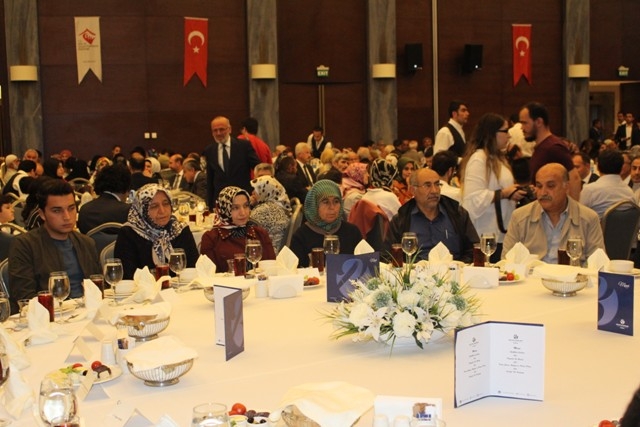 Şehit aileleri ve gaziler iftarda buluştu