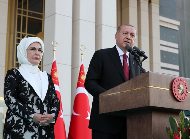 Türkiye için tarihi gün 215