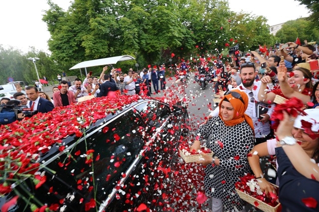 Türkiye için tarihi gün 35