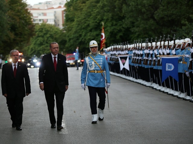 Türkiye için tarihi gün 49