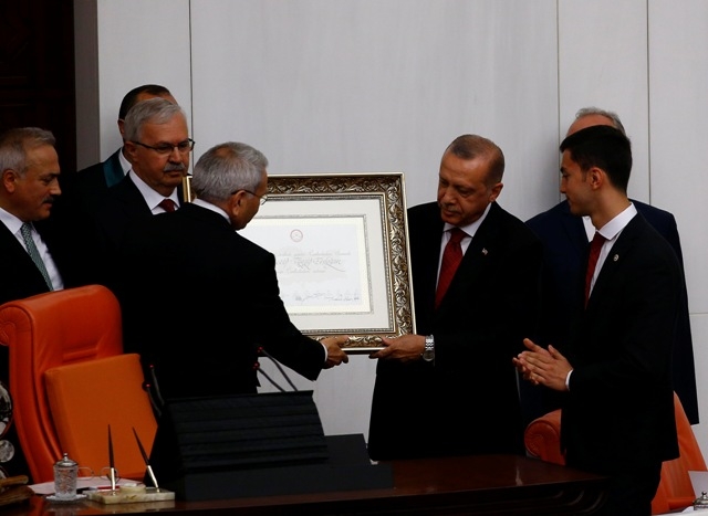 Türkiye için tarihi gün 76