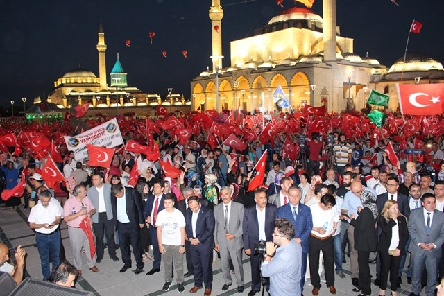 Mevlana Meydanı Dar Geldi 16