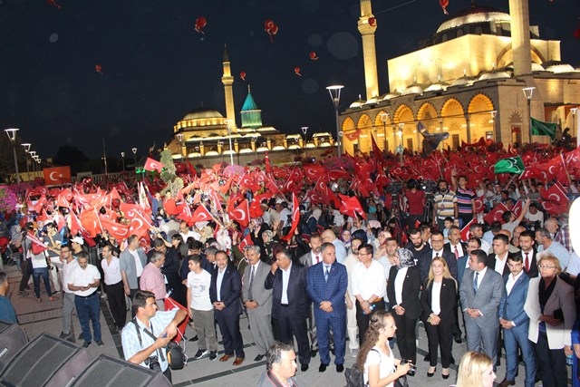 Mevlana Meydanı Dar Geldi 17