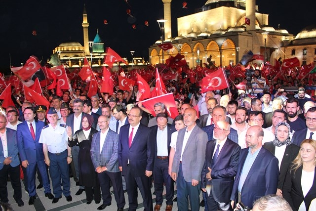 Mevlana Meydanı Dar Geldi 18