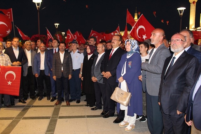 Mevlana Meydanı Dar Geldi 19