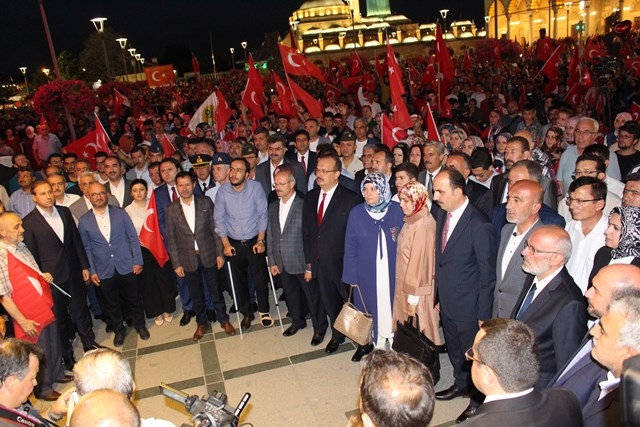 Mevlana Meydanı Dar Geldi 21