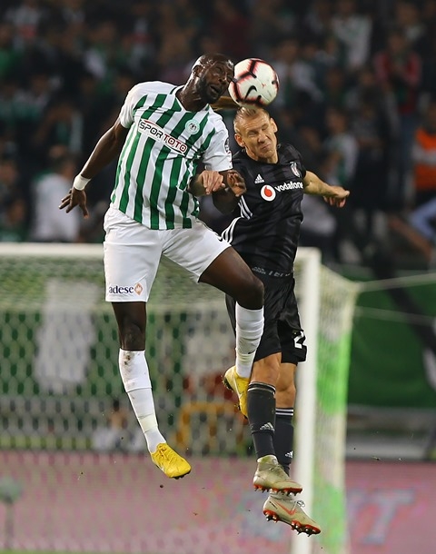 Atiker Konyaspor - Beşiktaş: 2-2 5